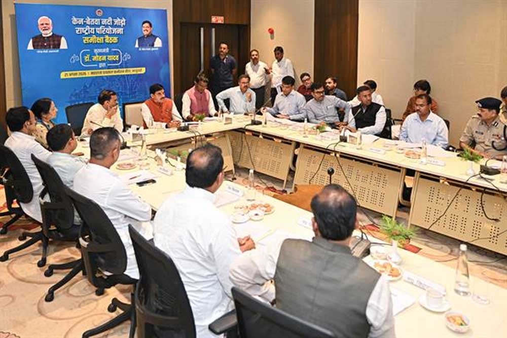 प्रभावित गांवों में घर-घर पहुंचे प्रशासन, परिवारों की मुश्किलें समझें: मुख्यमंत्री डॉ. यादव