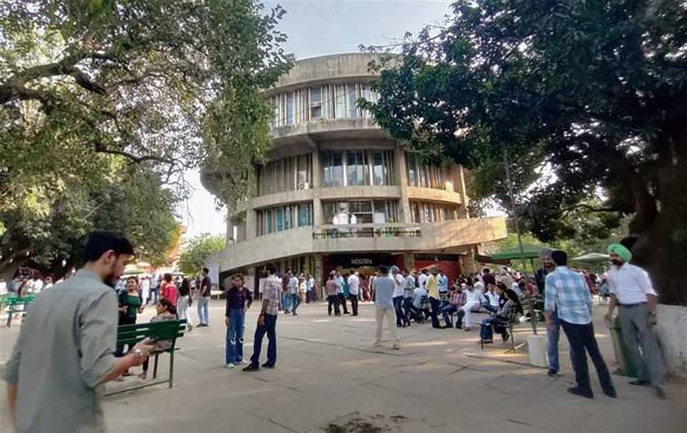 Punjab University में बम धमाके की धमकी से हड़कंप, स्टूडेंट सेंटर की जांच में जुटी एजेंसियां