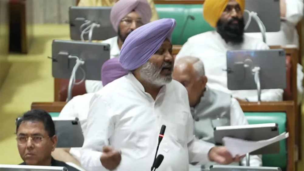 Punjab Assembly: मंत्री हरपाल चीमा ने कांग्रेस और अकाली-भाजपा पर साधा निशाना, कहा- इंसाफ दिलाने में सभी विफल Punjab Assembly: मंत्री हरपाल चीमा ने कांग्रेस और अकाली-भाजपा पर साधा निशाना, कहा- इंसाफ दिलाने में सभी विफल