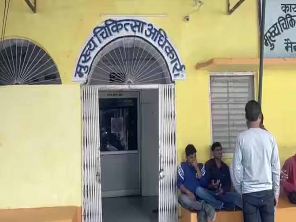 हरियाणा में झोलाछाप डॉक्टर पर CM फ्लाइंग का शिकंजा, छापेमारी में भारी मात्रा में दवाएं मिलीं