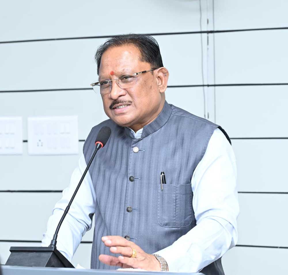 हिंसा और नक्सलवाद का महिमामंडन करने वाली मानसिकता भी समाज के लिए घातक : मुख्यमंत्री विष्णुदेव साय हिंसा और नक्सलवाद का महिमामंडन करने वाली मानसिकता भी समाज के लिए घातक : मुख्यमंत्री विष्णुदेव साय