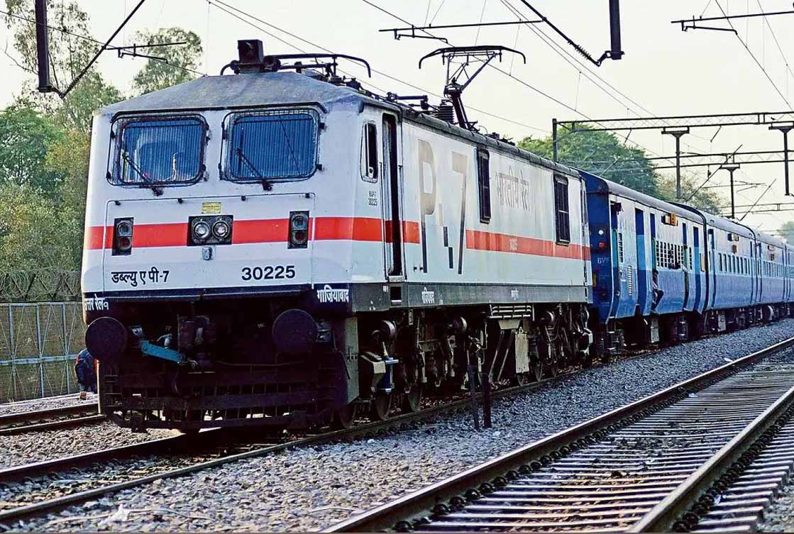 MP के श्रद्धालुओं को रेलवे की सौगात, ग्वालियर होते हुए झांसी-मथुरा के बीच चलेंगी स्पेशल ट्रेनें