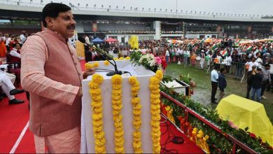 मुख्यमंत्री डॉ. यादव ने मुख्यमंत्री निवास पर लगाया तिरंगा