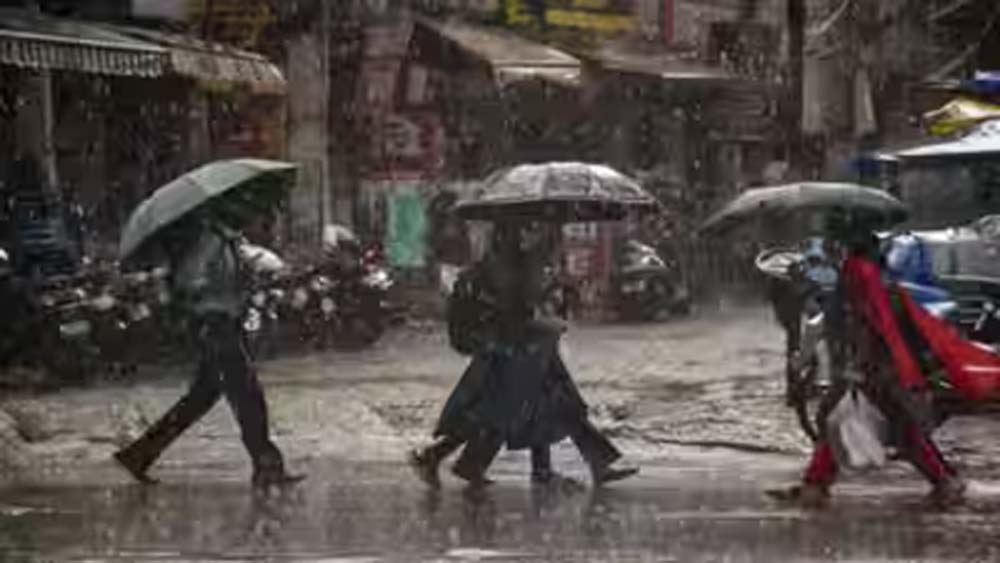 मॉनसून ट्रफ सक्रिय, यूपी के कई जिलों में भारी बारिश की चेतावनी जारी