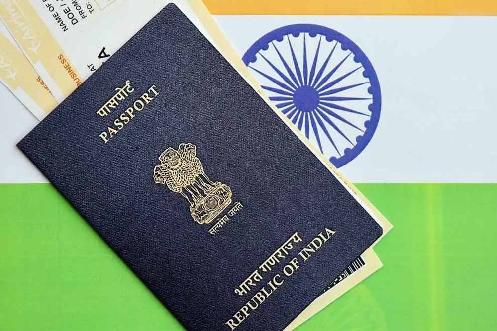 एक मठ के पते से जारी हुए 40 पासपोर्ट, फर्जी दस्तावेजों से विदेश यात्रा का शक; STF की जांच तेज
