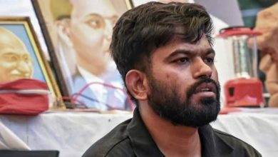 अभिजीत दीपके का नया आंदोलन शुरू, इस बार किसके पीछे पड़े ‘कॉकरोच’?