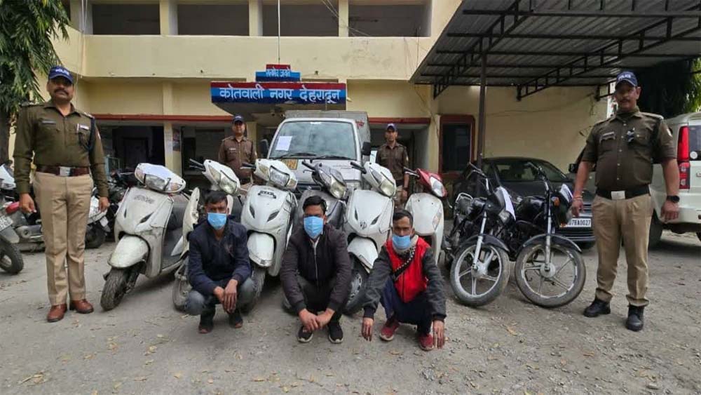 पंचकूला में वाहन चोरी बनी पुलिस के लिए चुनौती, आधे से भी कम वाहन हो रहे बरामद पंचकूला में वाहन चोरी बनी पुलिस के लिए चुनौती, आधे से भी कम वाहन हो रहे बरामद