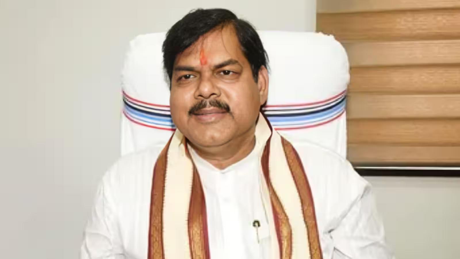 बिहार के 5.80 लाख शिक्षकों को मिला शिक्षा मंत्री का संदेश, बच्चों के भविष्य निर्माण की दिलाई जिम्मेदारी बिहार के 5.80 लाख शिक्षकों को मिला शिक्षा मंत्री का संदेश, बच्चों के भविष्य निर्माण की दिलाई जिम्मेदारी