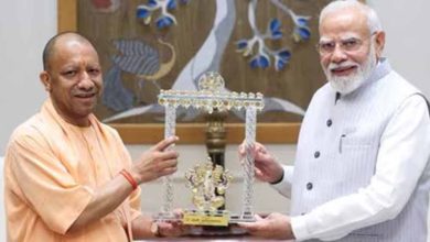प्रधानमंत्री मोदी से योगी आदित्यनाथ की मुलाकात, PM आवास पर लंबी बैठक में क्या हुआ?
