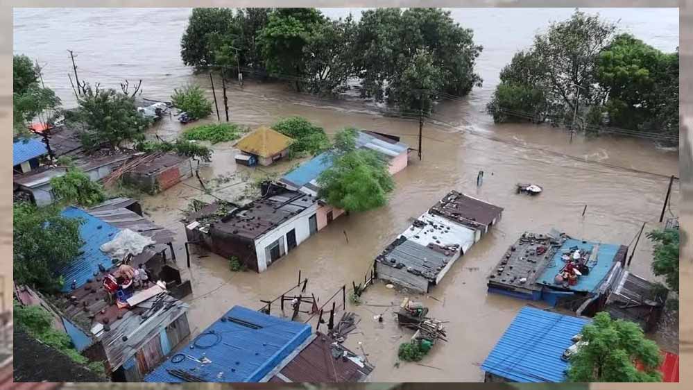 नेपाल में कुदरत का कहर, बाढ़ और भूस्खलन से 21 लोगों की मौत; 5 लापता नेपाल में कुदरत का कहर, बाढ़ और भूस्खलन से 21 लोगों की मौत; 5 लापता