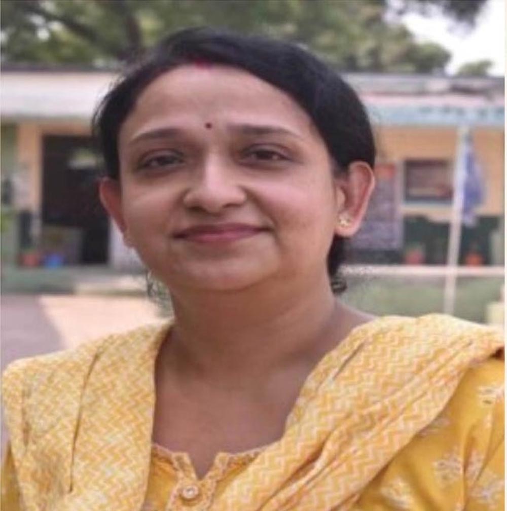 सरकारी स्कूल को बनाया मॉडल, नवाचारों से बदली बच्चों की पढ़ाई; मुनमुन भट्टाचार्य को मिला राष्ट्रपति सम्मान सरकारी स्कूल को बनाया मॉडल, नवाचारों से बदली बच्चों की पढ़ाई; मुनमुन भट्टाचार्य को मिला राष्ट्रपति सम्मान