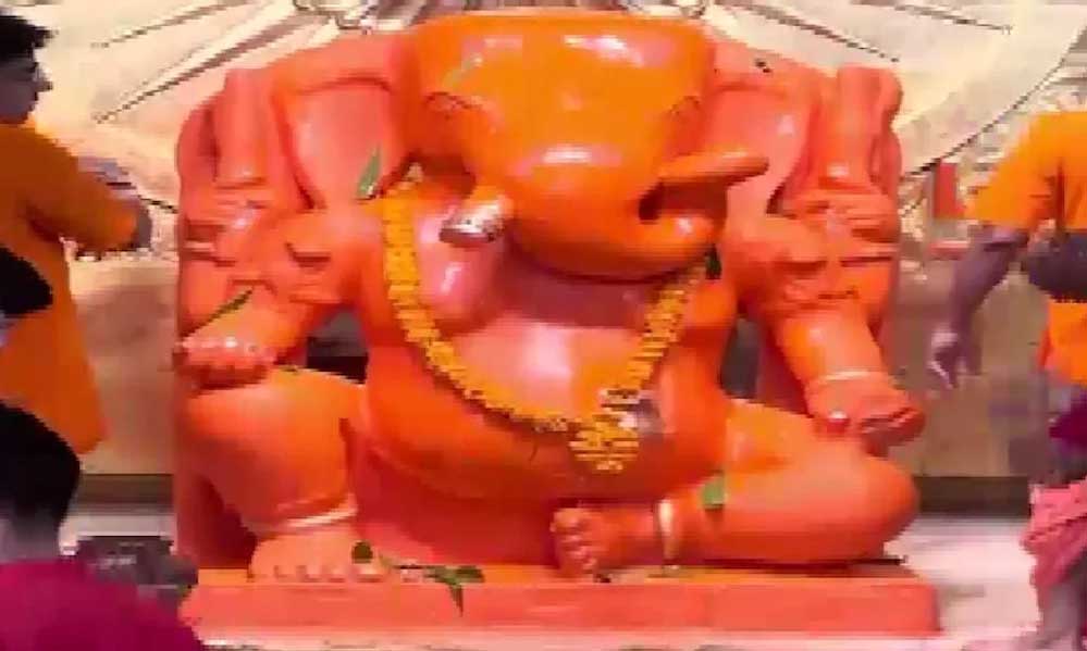 मोतीडूंगरी गणेश मंदिर में 9 दिन भव्य उत्सव, 16 हजार किलो सामग्री से सजेगा मोदक दरबार; देखें खास आकर्षण मोतीडूंगरी गणेश मंदिर में 9 दिन भव्य उत्सव, 16 हजार किलो सामग्री से सजेगा मोदक दरबार; देखें खास आकर्षण