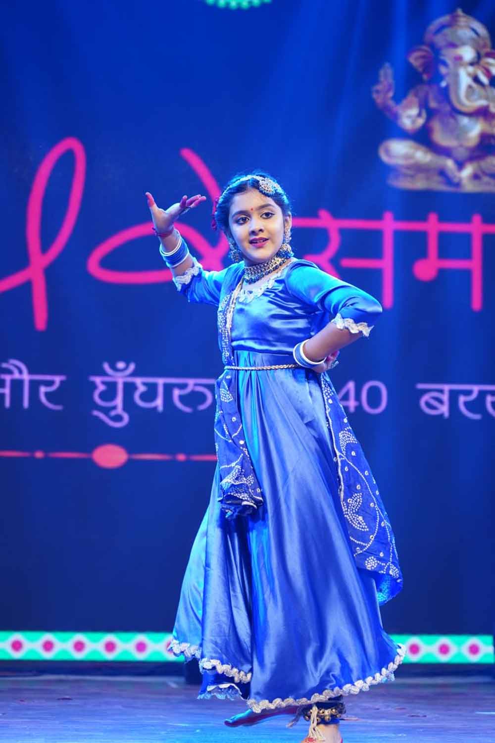 चक्रधर समारोह में आशिका सिंघल की मनमोहक कथक प्रस्तुति चक्रधर समारोह में आशिका सिंघल की मनमोहक कथक प्रस्तुति
