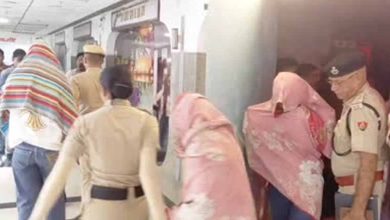 सूर्या मॉल के स्पा सेंटर पर पुलिस की छापेमारी, युवतियों समेत संचालक से पूछताछ
