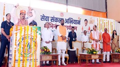 आगामी वर्षों में साढ़े तीन लाख से अधिक शासकीय भर्तियां की जाएंगी आगामी वर्षों में साढ़े तीन लाख से अधिक शासकीय भर्तियां की जाएंगी