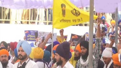 दरबार साहिब में अमेरिकी राजदूत की मौजूदगी के दौरान खालिस्तानी झंडे लहराए