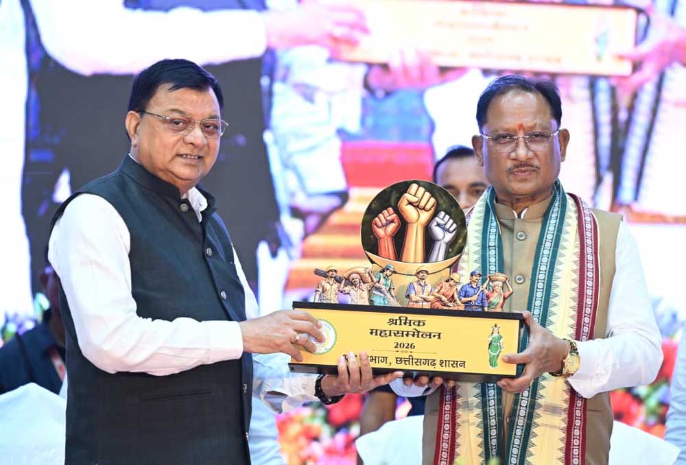 श्रमिकों का सम्मान, सामाजिक सुरक्षा और उनके परिवारों का उज्ज्वल भविष्य हमारी सरकार की प्राथमिकता : मुख्यमंत्री साय