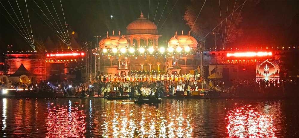 प्रधानमंत्री मोदी के जन्मदिवस पर मुख्यमंत्री डॉ. यादव और राष्ट्रीय अध्यक्ष नबीन ने प्रज्ज्वलित किया आशीर्वाद का दीया