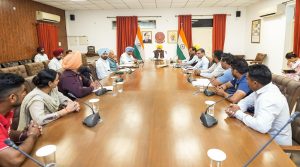 लगभग 1,100 आदर्श स्कूल शिक्षकों को मिलेगा लाभ; मासिक वेतन 10,000 रुपये से बढ़कर 22,000 रुपये होगा: मुख्यमंत्री भगवंत सिंह मान