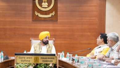 * मुख्यमंत्री के नेतृत्व में पंजाब कैबिनेट ने खरीफ सीजन 2026-27 के लिए 'पंजाब कस्टम मिलिंग पॉलिसी', 'अनाज ढुलाई नीति 2027' और 'अनाज लेबर एवं कार्टेज नीति 2027' को हरी झंडी दी