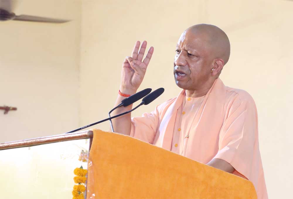 दिग्विजयनाथ पीजी कॉलेज के सभागार में बाल मेला सम्मान समारोह, मुख्यमंत्री योगी ने करीब 70 प्रतिभावान बच्चों को किया सम्मानित दिग्विजयनाथ पीजी कॉलेज के सभागार में बाल मेला सम्मान समारोह, मुख्यमंत्री योगी ने करीब 70 प्रतिभावान बच्चों को किया सम्मानित