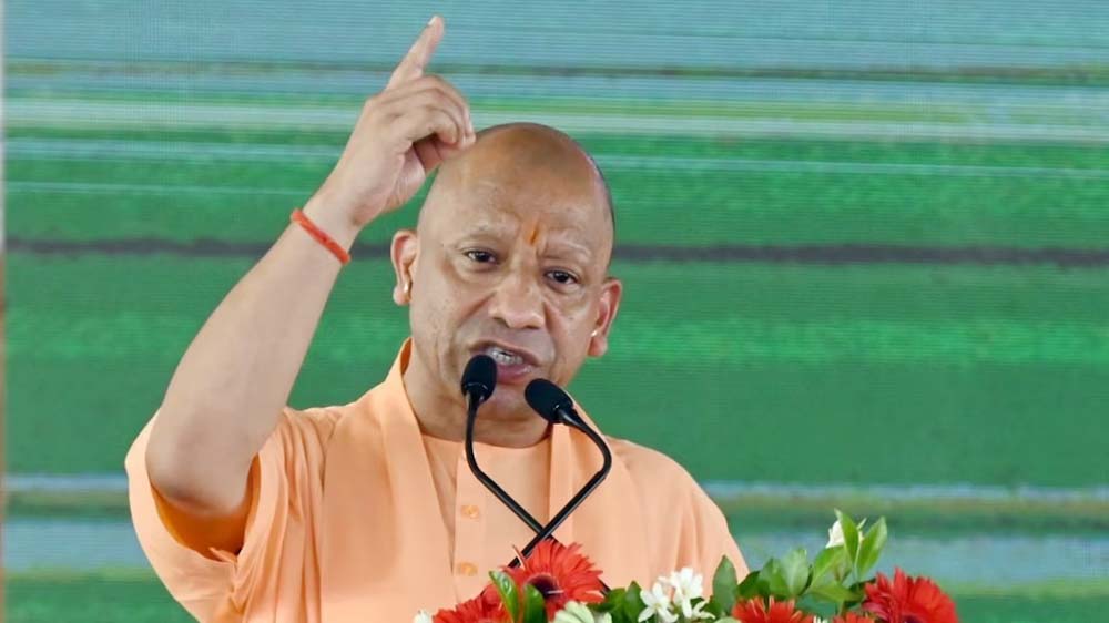 योगी सरकार की पहल से युवा उद्यमियों को उत्पाद, बाजार और कारोबार विस्तार का एक ही मंच पर मिल रहा अवसर योगी सरकार की पहल से युवा उद्यमियों को उत्पाद, बाजार और कारोबार विस्तार का एक ही मंच पर मिल रहा अवसर