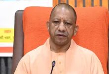 कुशीनगर में ततवा टोला के पास टूटा बांध, देर रात तक पल-पल की जानकारी लेते रहे मुख्यमंत्री