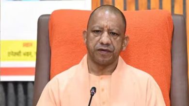 ₹4,000 करोड़ के भूखंड घोटाले में हरीश चंद्र पर गिरी गाज, नौकरी से बर्खास्त ₹4,000 करोड़ के भूखंड घोटाले में हरीश चंद्र पर गिरी गाज, नौकरी से बर्खास्त