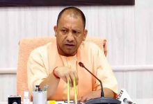 युवाओं को नशे से बचाने के लिए योगी सरकार का सख्त संदेश-‘वीडियो सामने आते ही एक्शन’ युवाओं को नशे से बचाने के लिए योगी सरकार का सख्त संदेश-‘वीडियो सामने आते ही एक्शन’