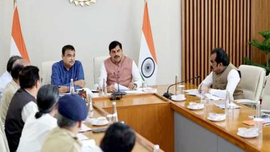 मुख्यमंत्री डॉ. यादव और केन्द्रीय मंत्री गडकरी ने की प्रदेश में जारी राष्ट्रीय राजमार्ग परियोजनाओं की समीक्षा जबलपुर के शहपुरा टोल प्लाजा पर वसूली स्थगित