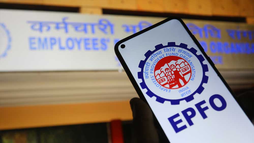 EPFO से जुड़े करोड़ों कर्मचारियों को मिल सकता है फायदा, PF सैलरी लिमिट ₹25 हजार होने की संभावना