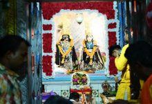 उप मुख्यमंत्री एवं कवर्धा विधायक विजय शर्मा ने श्रीकृष्ण जन्माष्टमी पर श्री राधा-कृष्ण बड़े मंदिर में की पूजा-अर्चना
