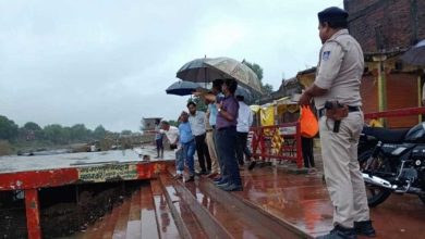 चित्रकूट में मंदाकिनी उफान पर, बढ़ते जलस्तर से प्रशासन सतर्क