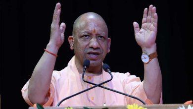 CM योगी का सपा पर हमला- एक व्यक्ति और परिवार की गलती की कीमत चुकाता था पूरा उत्तर प्रदेश