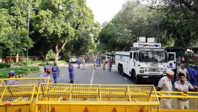 Delhi Protest News: जंतर-मंतर को प्रोटेस्ट साइट की सूची से हटाने का फैसला, अब इन 3 जगहों पर हो सकेंगे आंदोलन Delhi Protest News: जंतर-मंतर को प्रोटेस्ट साइट की सूची से हटाने का फैसला, अब इन 3 जगहों पर हो सकेंगे आंदोलन