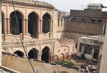 पाकिस्तान के डेरा इस्माइल खान में रामलीला मंदिर पर लगा ताला, हिंदू समुदाय ने जताया विरोध