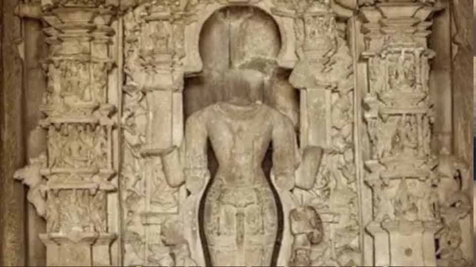 खजुराहो के जवारी मंदिर से जुड़ी बड़ी खबर, सदियों पुरानी विष्णु प्रतिमा का गायब सिर मिला