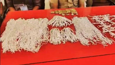 पीठ पर बैग और अंदर लाखों की चांदी, 36 लाख की बरामदगी से मचा हड़कंप