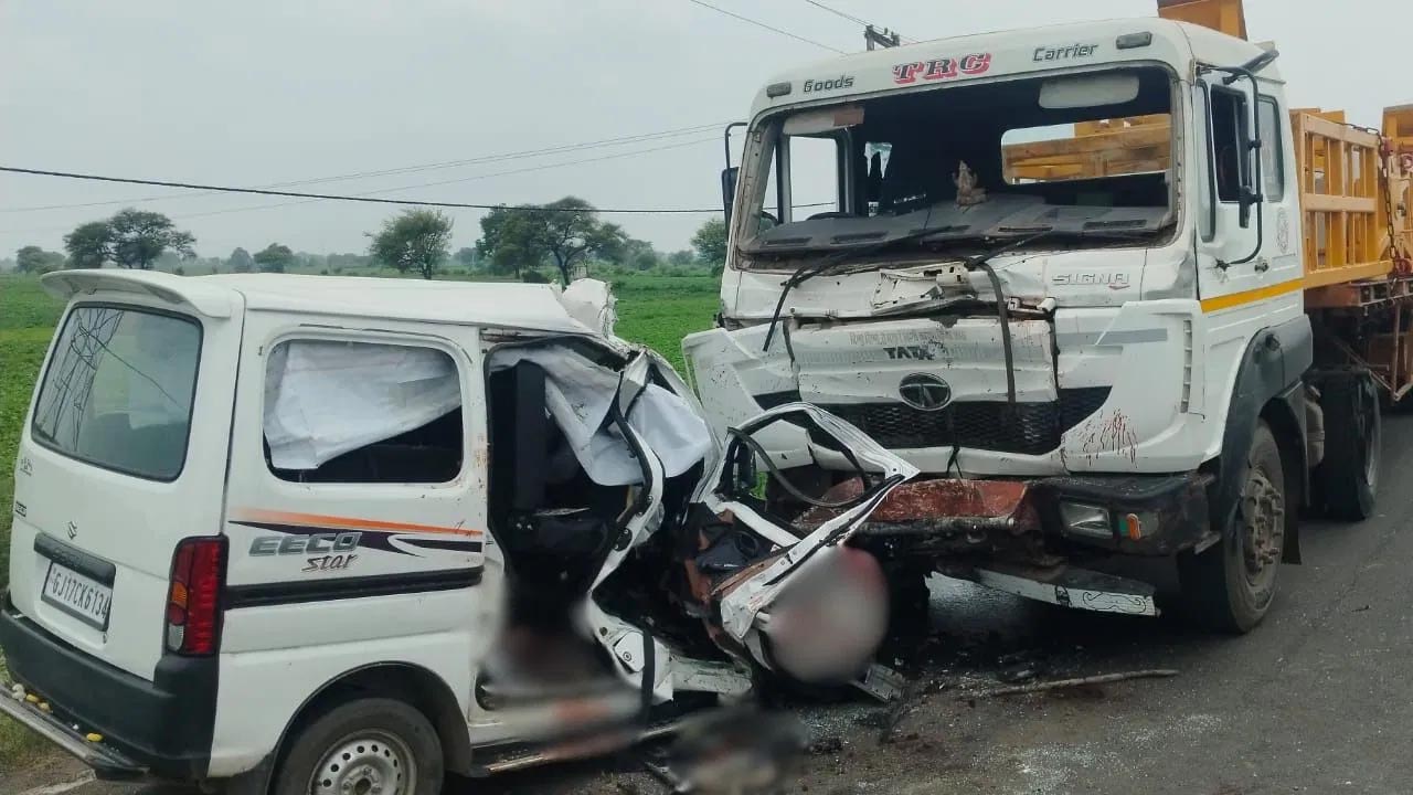 चूरू में मौत बनकर आया ट्रेलर, कार सवार परिवार के 5 लोगों की जान गई; 7 महीने की बच्ची गंभीर