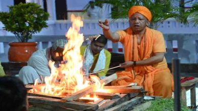 सीएम योगी ने महानिशा पूजन कर की जगत कल्याण की प्रार्थना, गोरखनाथ मंदिर में अनुष्ठान संपन्न