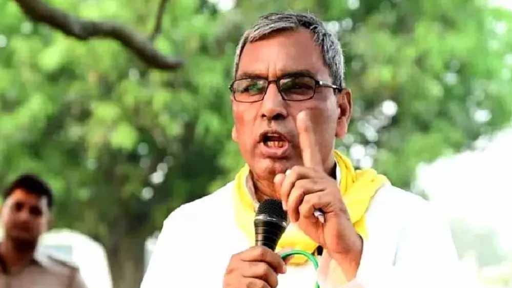 'आपातकाल लगाने वालों के साथ खड़े होकर लोकतंत्र पर ज्ञान देते हैं', मंत्री अनिल राजभर ने अखिलेश पर कसा तंज, कहा- ये दोहरा चरित्र