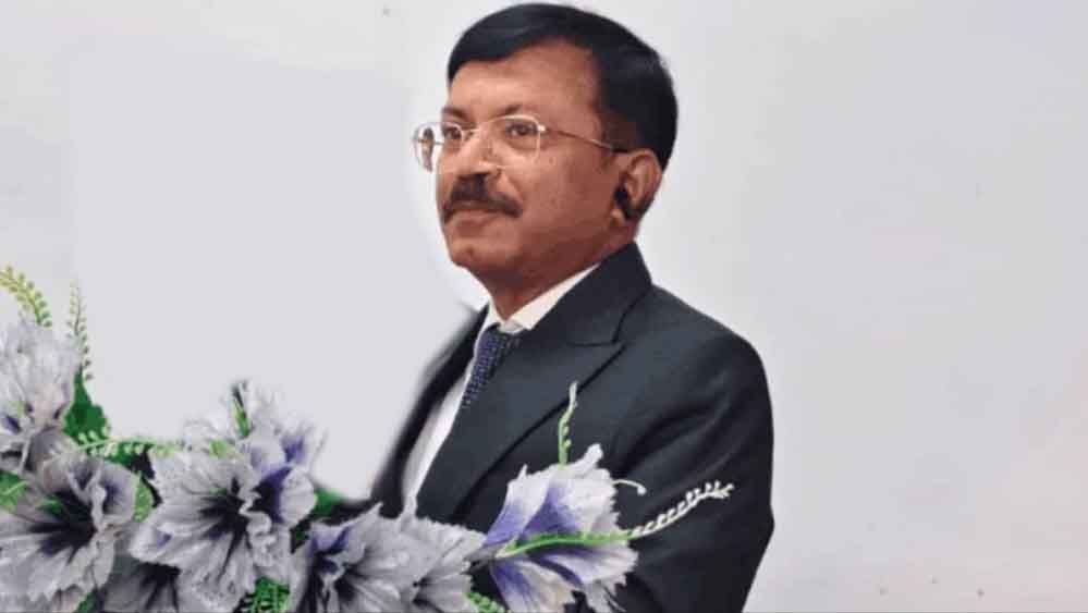 'शुक्र मनाएं भारत में हैं, सऊदी अरब में नहीं', मनोज श्रीवास्तव की पोस्ट पर छिड़ी चर्चा