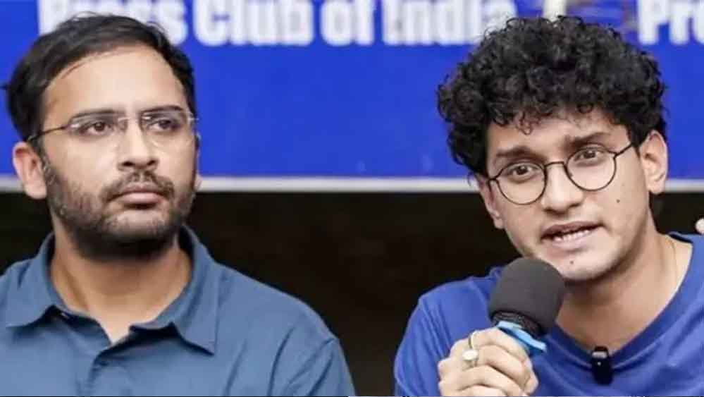 CJP एक्टिविस्ट सौरव दास और आशुतोष रांका की याचिका पर सुनवाई, हाईकोर्ट ने उठाए कई सवाल CJP एक्टिविस्ट सौरव दास और आशुतोष रांका की याचिका पर सुनवाई, हाईकोर्ट ने उठाए कई सवाल