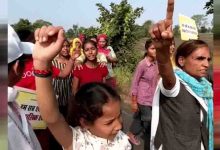 बच्चों से नारे लगवाने के आरोप पर घिरे दिग्विजय सिंह, राष्ट्रीय मानवाधिकार आयोग ने लिया संज्ञान