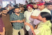 मुखर्जी नगर में छात्रों के बीच पहुंचीं CM रेखा गुप्ता, मुफ्त लाइब्रेरी से लेकर महिला सुरक्षा तक दिए निर्देश