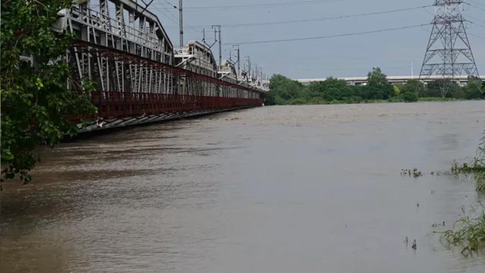यमुना को मिलेगा नया रूप, नदी किनारे बर्थडे सेलिब्रेशन की तैयारी; 35 हजार लोगों ने चलाया सफाई अभियान