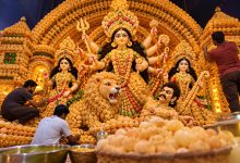 झारखंड में अनोखा दुर्गा पूजा पंडाल, 10 हजार गोलगप्पों से होगी सजावट; डेढ़ महीने से जुटे कारीगर