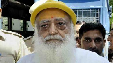 पैरोल अवधि पूरी होने के बाद रात में जेल पहुंचे आसाराम, देर होने के कारण नहीं मिली एंट्री