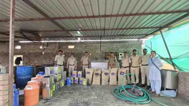 MP में 'सफेद जहर' का कारोबार पकड़ा, नकली दूध बनाने वाली फैक्ट्री सील; केमिकल और पाउडर जब्त