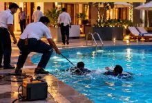होटल के पूल में नहाने उतरे पर्यटक, अचानक फैला करंट; दो विदेशी नागरिकों की गई जान